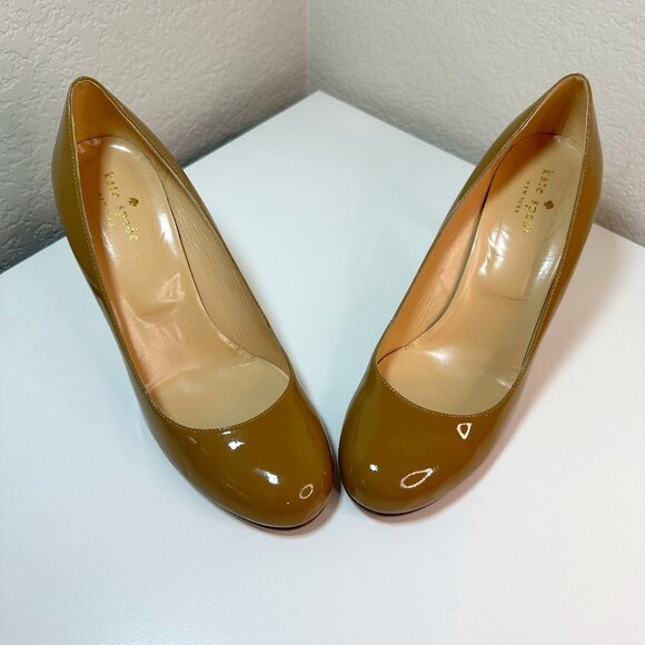 Kate Spade New York Patent Leather Classic Karolina Pumps Beige Camel Size 8.5 - Picture 3 of 14